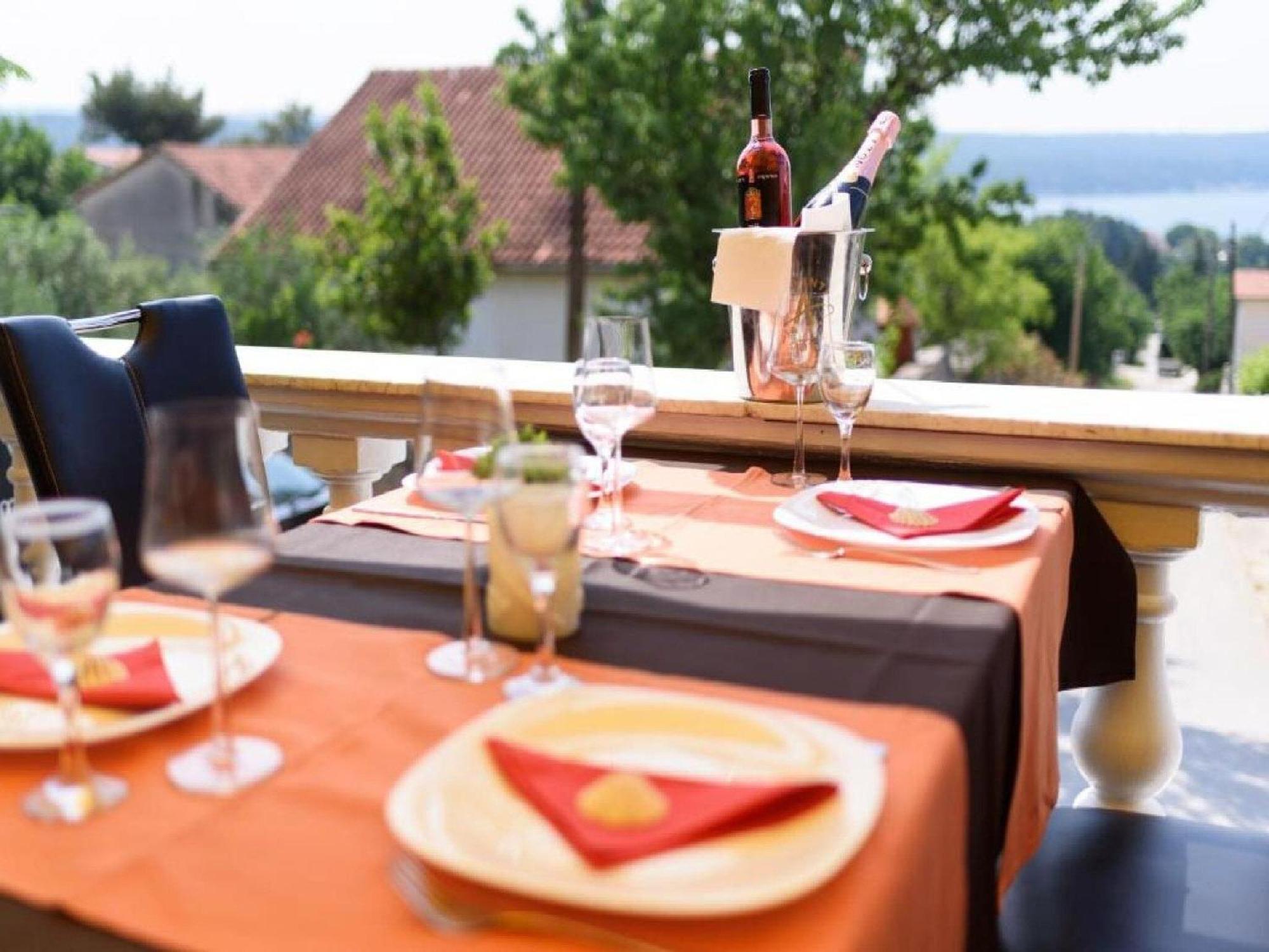 Apartments Milic - One Bedroom Apartment With Sea View And Terrace ゴルニ・カリン エクステリア 写真